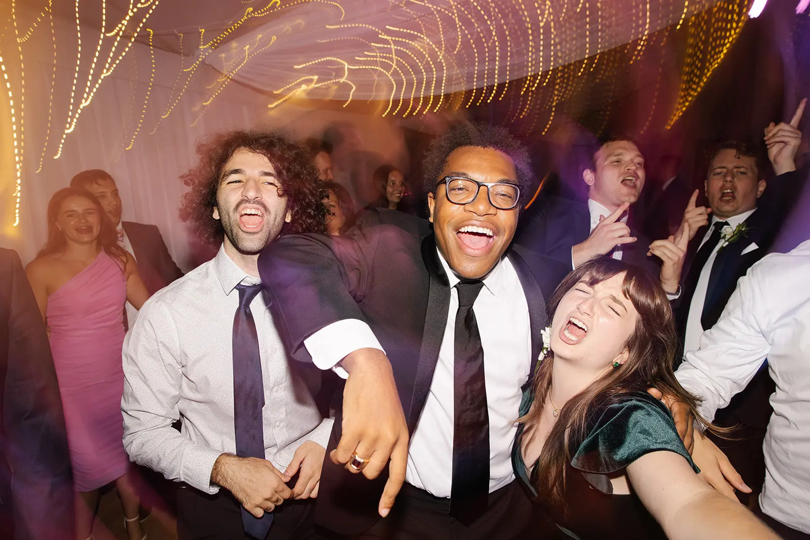 guests dancing to RI wedding DJ set